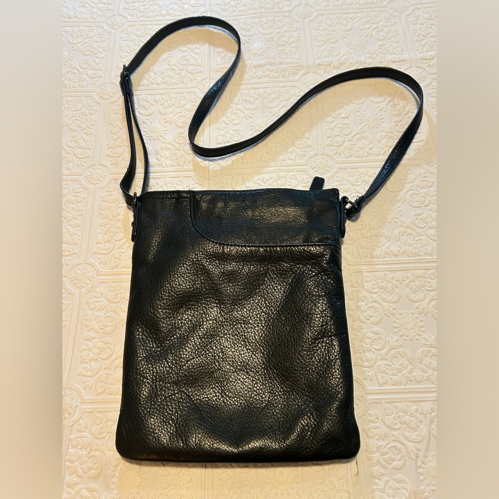 Margot Black 100 Leather Crossbody Bag w/ Multiple Pockets comfortably broken in
